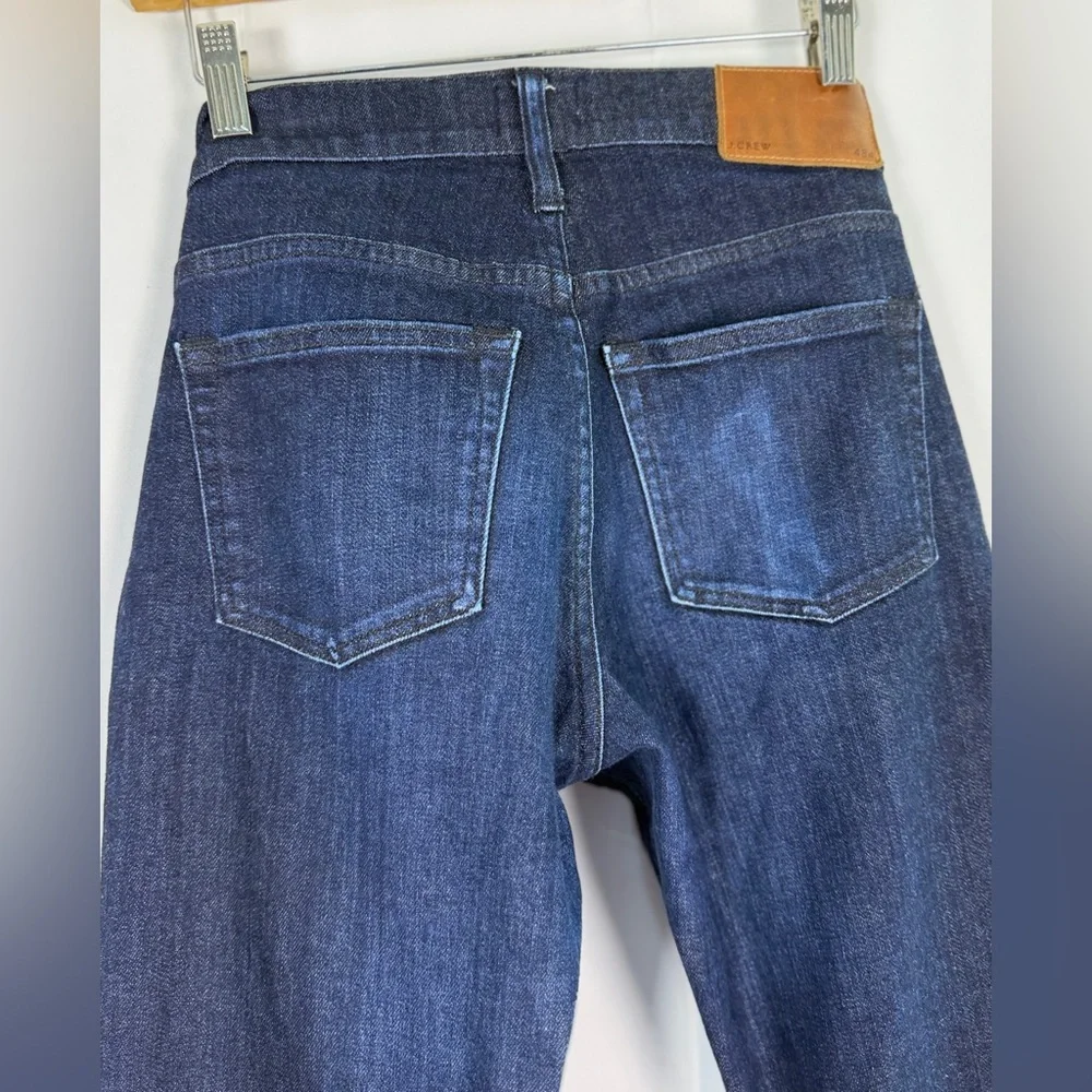 J. Crew  Men’s  484 Slim Dark Wash Jeans size W 30” L 32” Zipper& button Closure